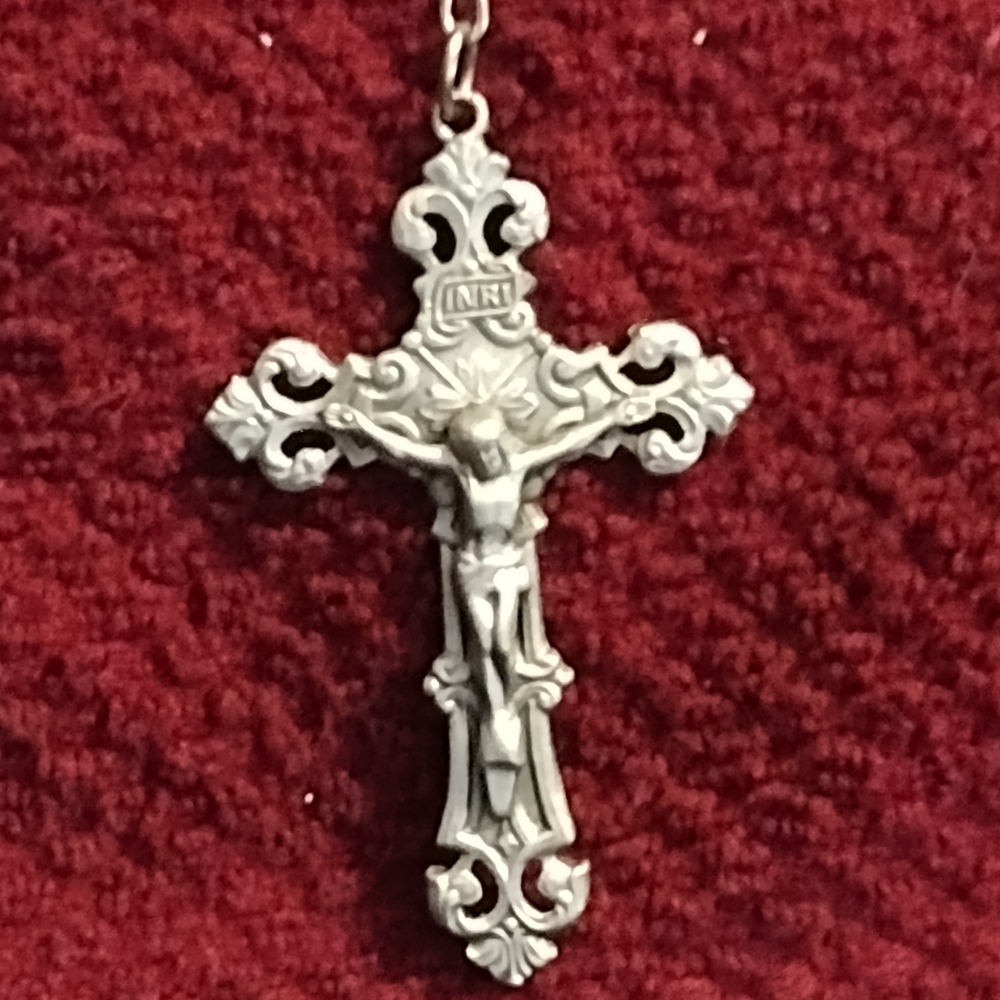 Elegant Gold Rosary with Silver Accents - Picture 4 of 6